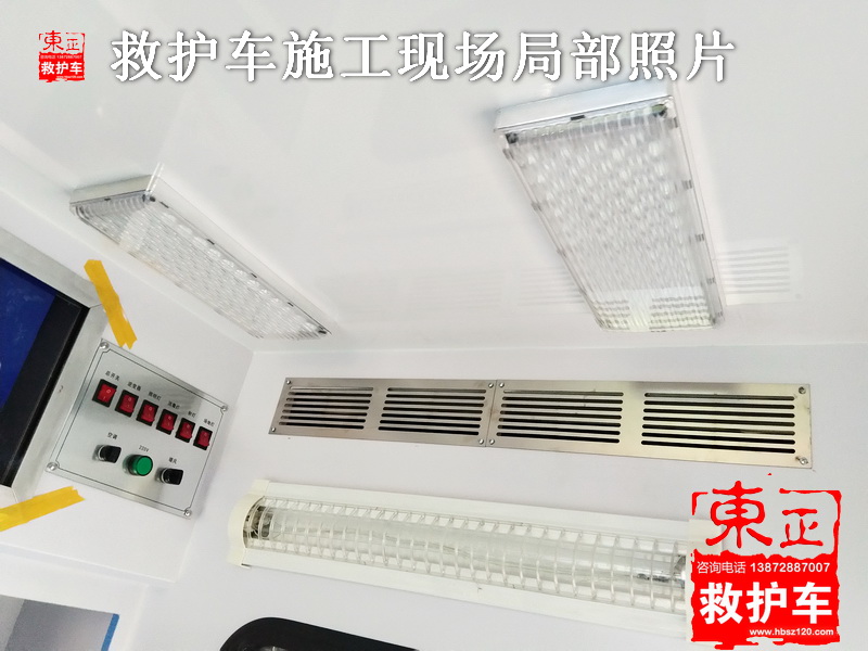 救護(hù)車生產(chǎn)現(xiàn)場照片3